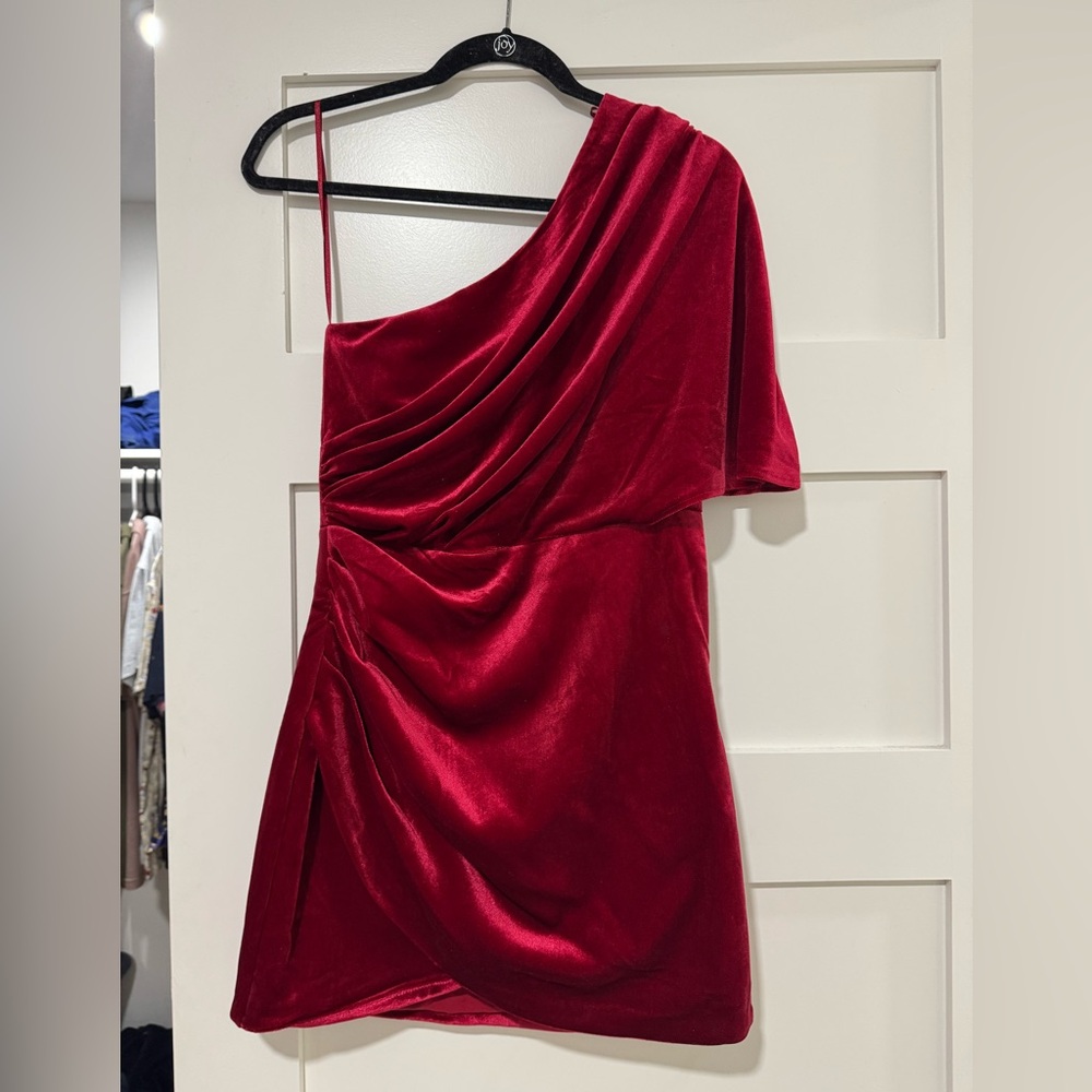 Red Asymmetrical Ruched One-Shoulder Cocktail Dress